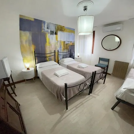 Something Else In Kingsclass Πανσιόν *