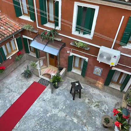 Πανσιόν Something Else In Kingsclass