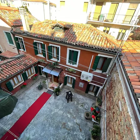 Something Else In Kingsclass Πανσιόν Βενετία