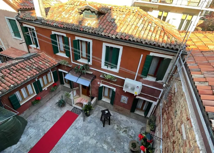 Something Else In Kingsclass Affittacamere Venezia