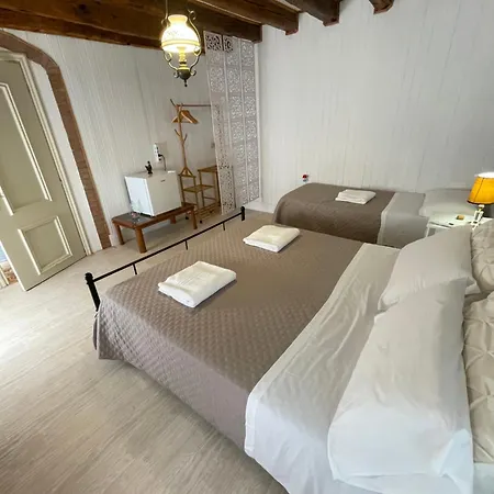 Something Else In Kingsclass Vendégház