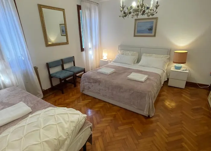 Something Else In Kingsclass *