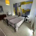 Πανσιόν Something Else In Kingsclass *