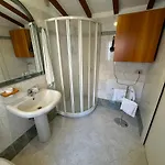 Πανσιόν Something Else In Kingsclass