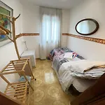 Πανσιόν Something Else In Kingsclass *